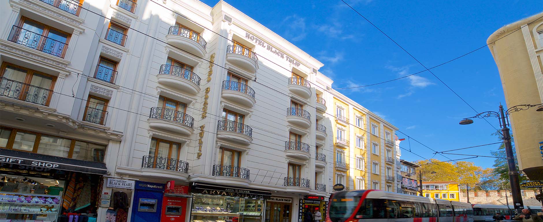 Şehrin Kalbinde Ayrıcalıklı Konaklama